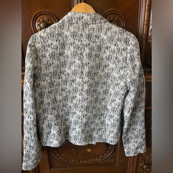 Classiques Entier Tweed Moto Jacket
Linen Blend Women's size L - Picture 6 of 10